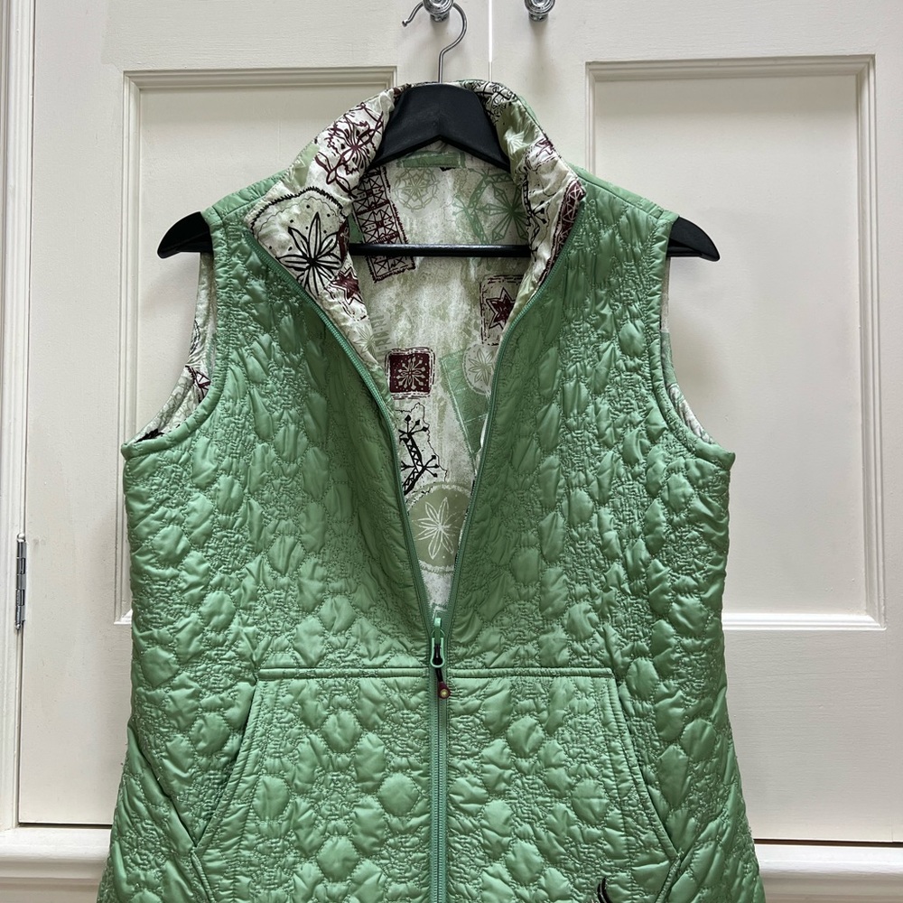 Isis reversible quilted vest